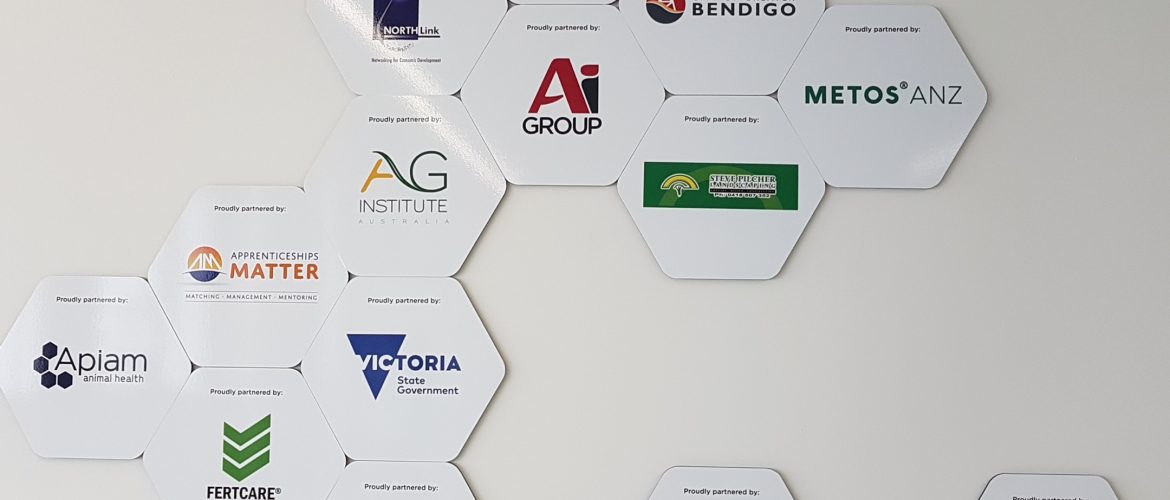 Logo plaque (002)